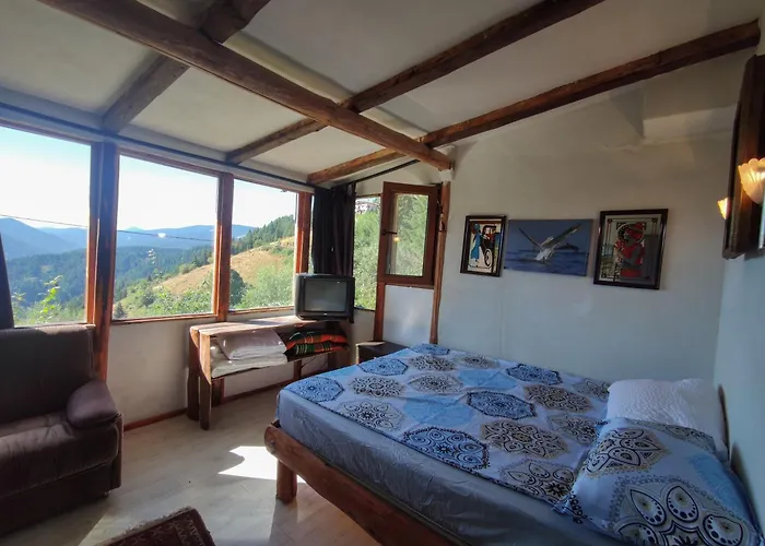 酒店 Zornica 切佩拉雷